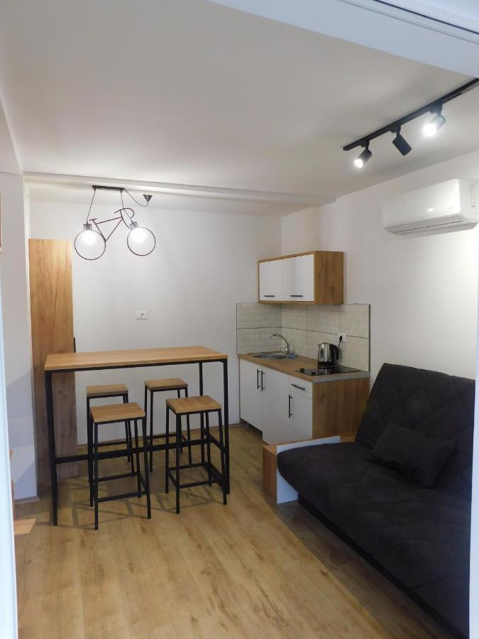 Apartments J&M 奥赫里德 外观 照片