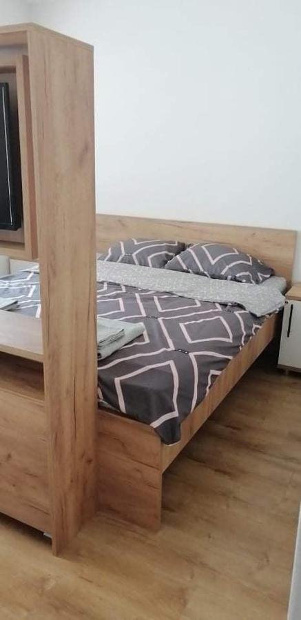 Apartments J&M 奥赫里德 外观 照片