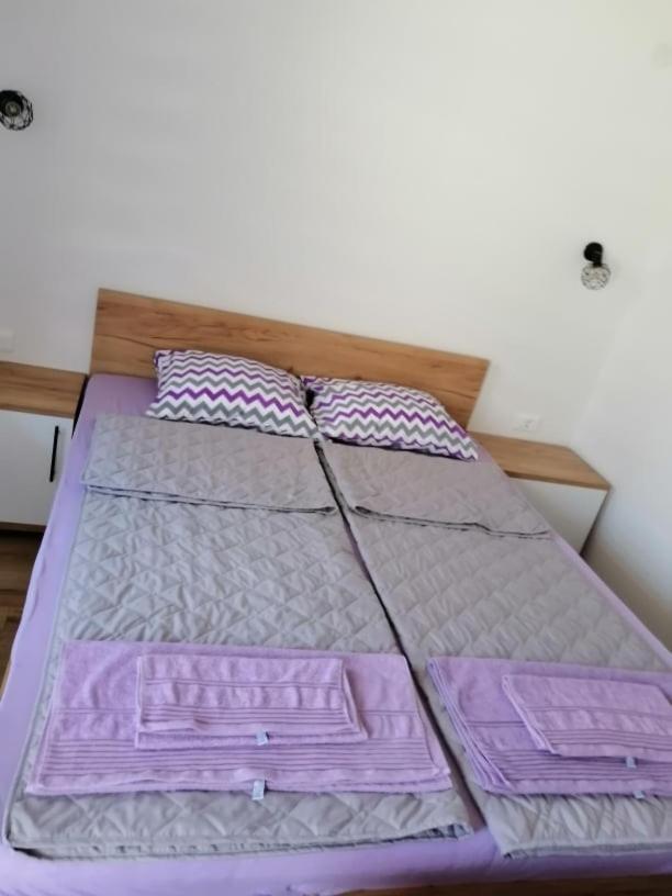Apartments J&M 奥赫里德 外观 照片